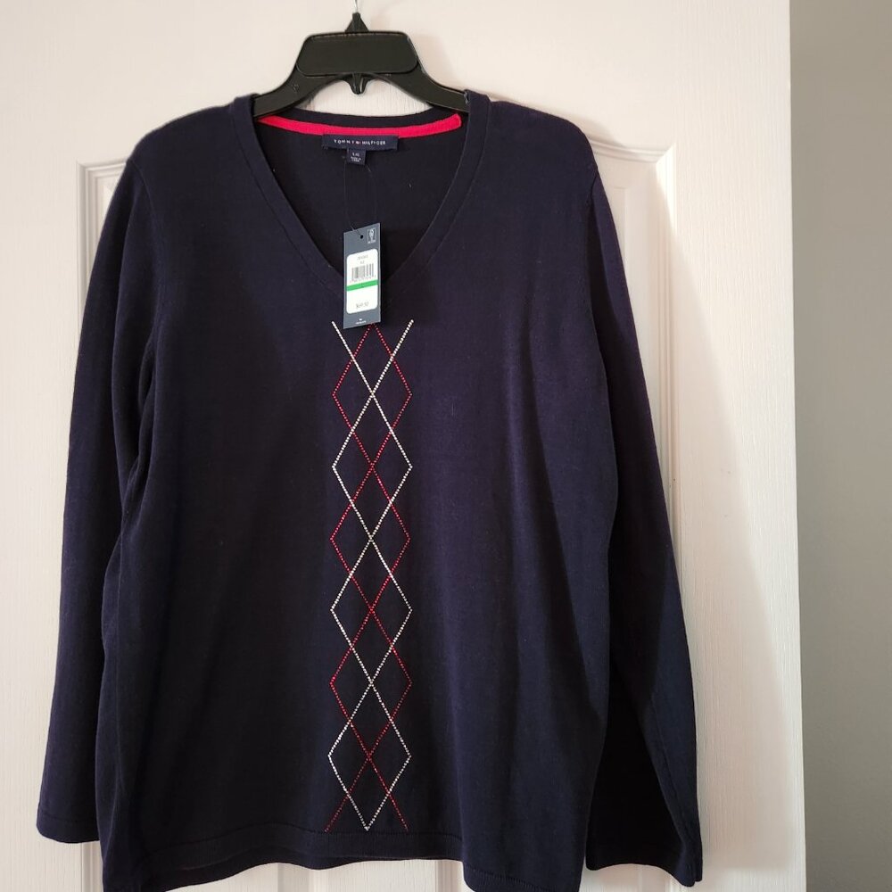 Tommy Hilfiger Women’s LG Navy V-neck Sweater Front Crystal embellishment NWT